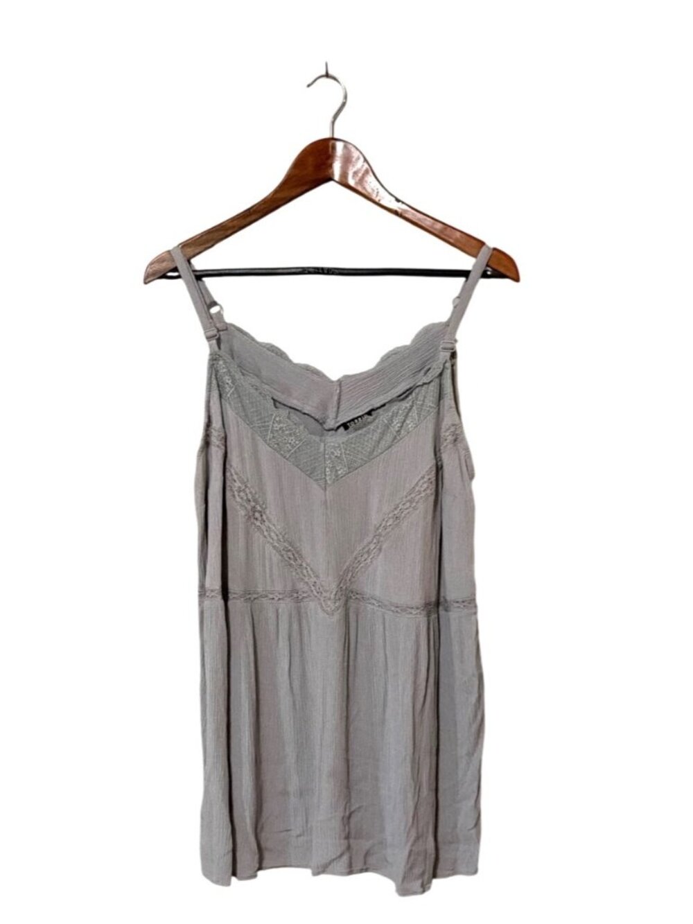 Torrid Gray Lace-Trim Sleeveless Rayon Top‎ Size 3